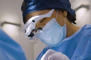 Το ελληνικό success story της Seneca στον διεθνή κλάδο της μεταμόσχευσης μαλλιών