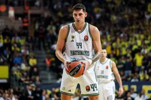 EuroLeague: Αυτά έκαναν Σορτς, Μήτογλου, Φουρνιέ και Βεζένκοβ με τον Παναθηναϊκό AKTOR και τον Ολυμπιακό