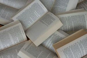 5 βιβλία που θα λύσουν όλες τις απορίες για όσα συμβαίνουν στον κόσμο -και στην Ελλάδα- σήμερα