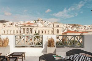 Η Σύρος είναι ένα νησί για κάθε εποχή