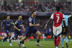 Τελικός Champions League, στη Βουδαπέστη γράφεται ιστορία: Η αλεγρία της Παρί κόντρα στον κυνισμό της Αρσεναλ