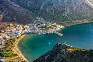 Ο έρωτας θέλει ηλιοβασιλέματα, Δυτικές Κυκλάδες και SΕAJETS