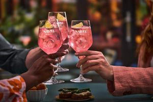 The Aperitivo Guide: Πώς θα ζήσεις το αυθεντικό ιταλικό ritual ανάλογα με το γούστο σου